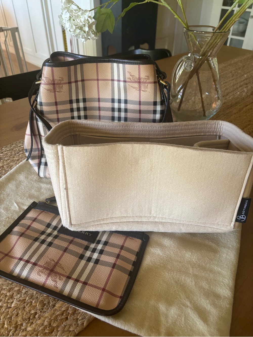 Burberry Haymarket tote - Picture 14 of 16